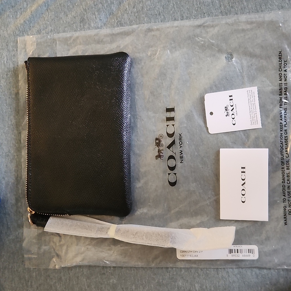Coach Black Textured Leather Pouch - Picture 3 of 4